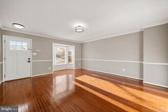 6104 Old Brentford Ct in Alexandria, VA - Building Photo - Building Photo