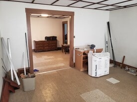 1366 E 45th St in Cleveland, OH - Building Photo