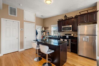 372 Athens St in Boston, MA - Building Photo - Building Photo