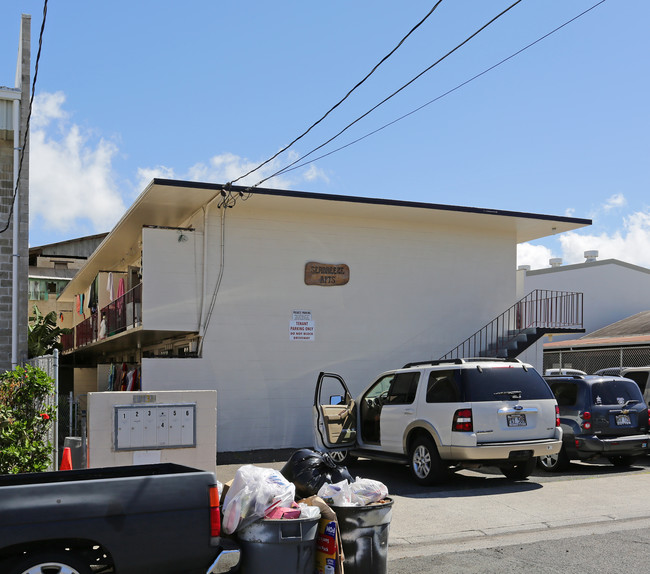 1734 Hoe St in Honolulu, HI - Foto de edificio - Building Photo