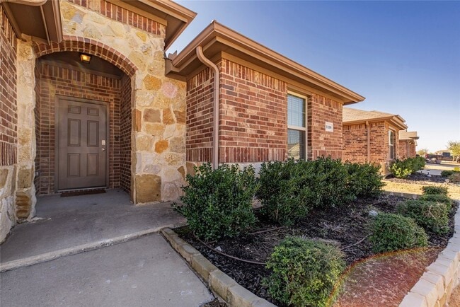 property at 1120 Decker Dr