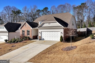 6968 Manchester Dr in Flowery Branch, GA - Building Photo - Building Photo