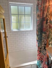 1631 Pearlott St, Unit C in Charleston, SC - Foto de edificio - Building Photo