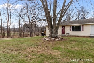 6681 Egan Ave SE in Caledonia, MI - Building Photo - Building Photo
