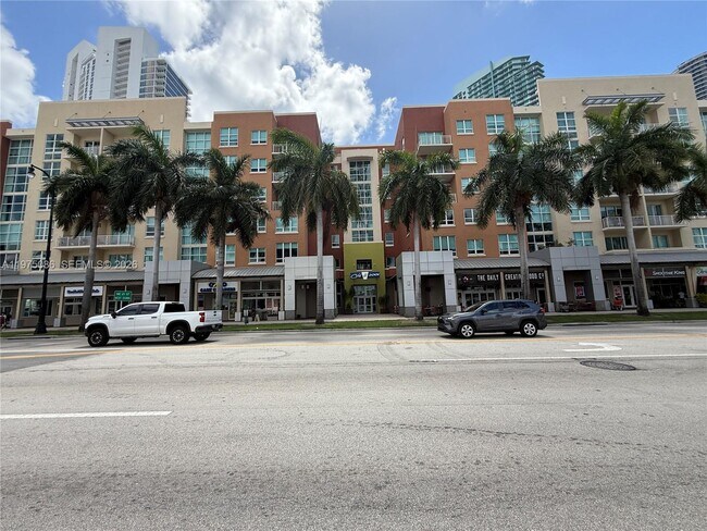 2001 S Biscayne Blvd in Miami, FL - Building Photo - Building Photo