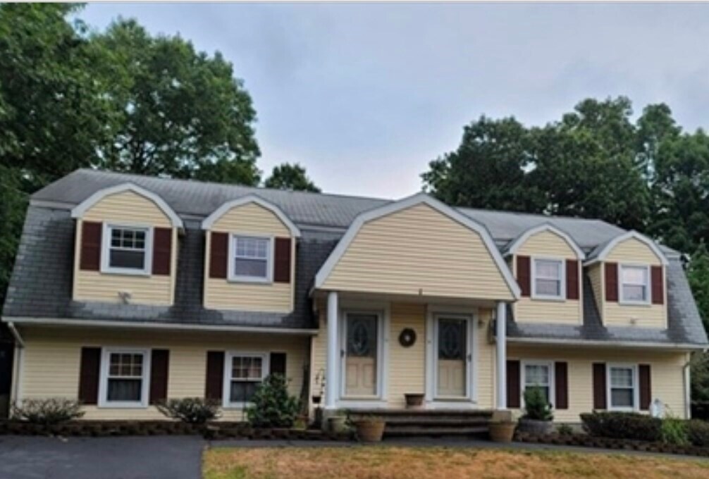 11 Leo Egan Way in Randolph, MA - Building Photo
