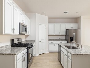 2704 Indian Clover Trl in Leander, TX - Foto de edificio - Building Photo