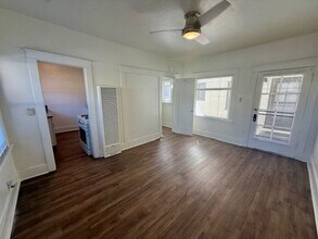 GMLOHIO in Long Beach, CA - Foto de edificio - Building Photo