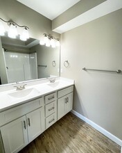 3309 Silverthorn Ln in Jeffersontown, KY - Building Photo - Building Photo