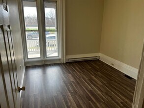 937 Broadway in Watervliet, NY - Building Photo - Building Photo