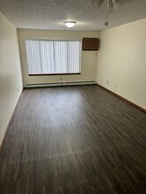 624 13th St S in St. Cloud, MN - Building Photo - Building Photo