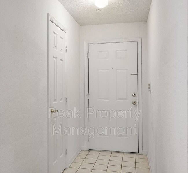 811 Brassie Ln in Glen Allen, VA - Building Photo - Building Photo