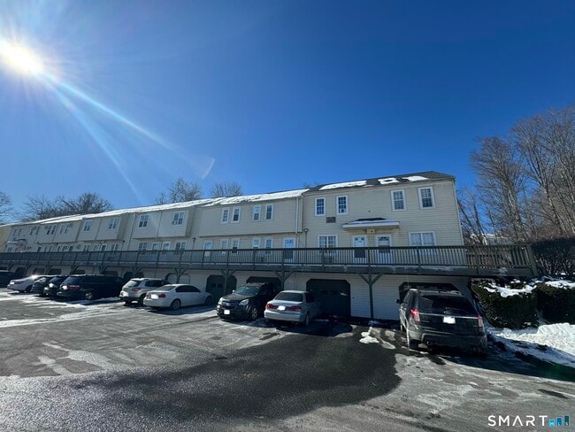 12-16-16 Scuppo Rd in Danbury, CT - Building Photo - Building Photo