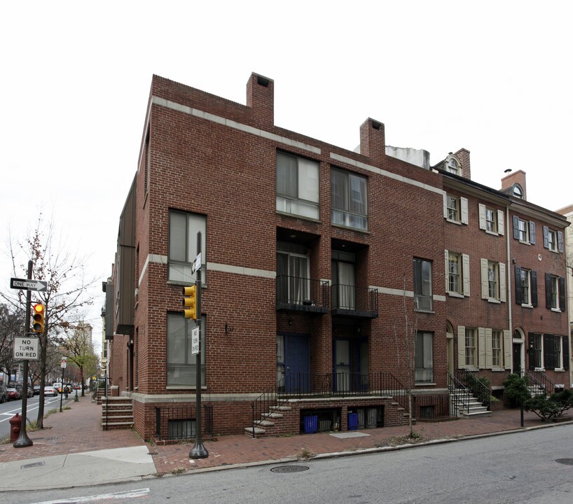 268-270 S 9th St in Philadelphia, PA - Building Photo