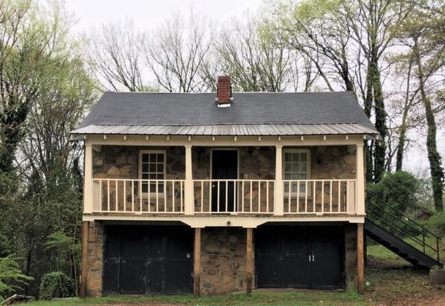 property at 1 Davis St