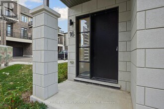 16 Chiara Rose Ln in Richmond Hill, ON - Building Photo - Building Photo