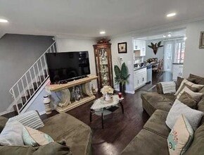 3023 Wakefield Dr, Unit # H in Carpentersville, IL - Building Photo - Building Photo