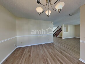 10421 Parmer Cir in Fishers, IN - Foto de edificio - Building Photo