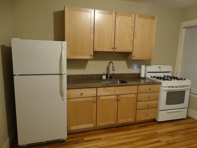 206 Jewett St, Unit 3