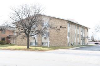 822 Biddle Ave in Wyandotte, MI - Foto de edificio - Building Photo