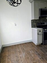 310 N High St in Mount Vernon, NY - Foto de edificio - Building Photo