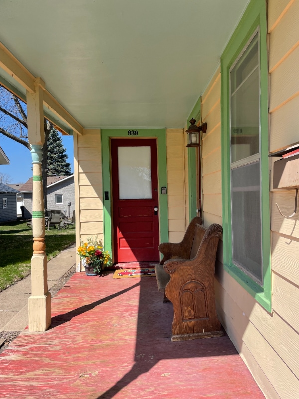 939 Broadway St in Pella, IA - Building Photo - Building Photo