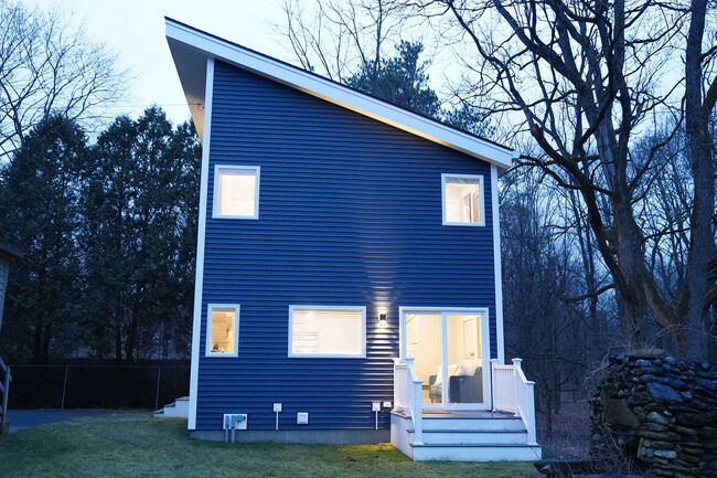 183 North St in Williamstown, MA - Building Photo - Building Photo