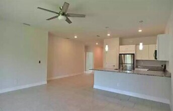 1035 San Cristobal Ave in Punta Gorda, FL - Building Photo - Building Photo