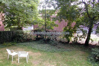 8 Adams Ter in Cambridge, MA - Building Photo - Building Photo