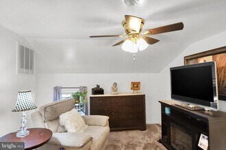 1730 Gough St in Baltimore, MD - Building Photo - Building Photo