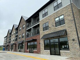 2861 Prairie Hill Dr in Marion, IA - Building Photo