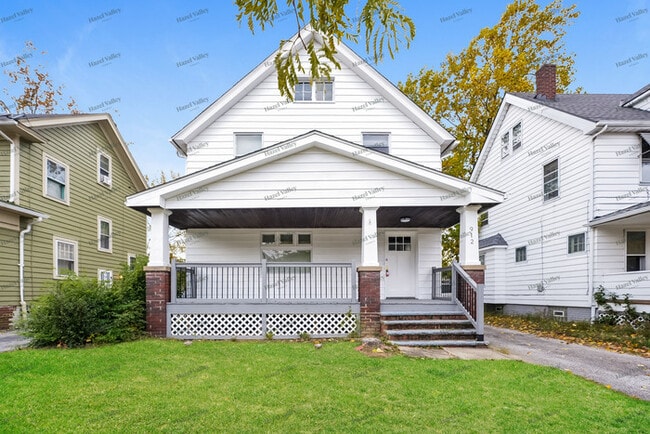 property at 912 Yellowstone Rd