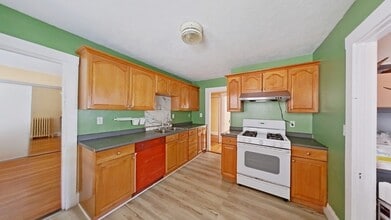 5 Calumet St in Quincy, MA - Building Photo - Building Photo