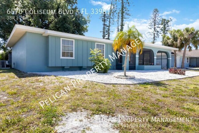6570 Coliseum Blvd in Port Charlotte, FL - Building Photo - Building Photo
