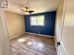 8 Lakehurst Dr in St Catharines, ON - Building Photo - Building Photo