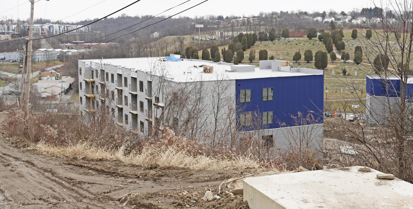 Parkside Vista in Pittsburgh, PA - Foto de edificio