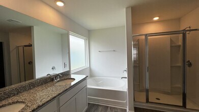 23941 Unbridled Lp in Daphne, AL - Building Photo - Building Photo