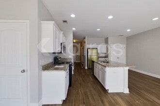106 Regis Way in Richmond Hill, GA - Building Photo - Building Photo