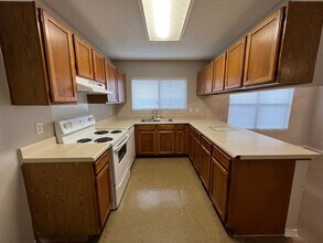 7534 Longing Trail in San Antonio, TX - Building Photo - Building Photo