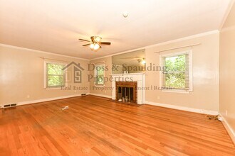 1802 W Friendly Ave in Greensboro, NC - Building Photo - Building Photo