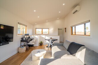 3038 Beech St, Unit 3038 Beech St in San Diego, CA - Building Photo - Building Photo