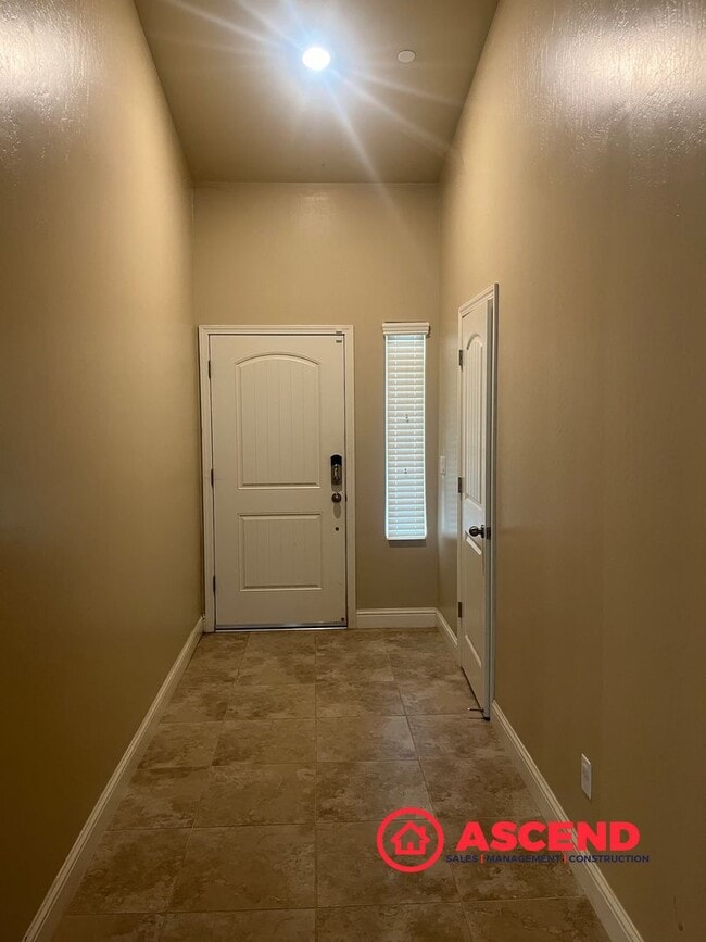 9414 Mountain Peak Ln in Shafter, CA - Building Photo - Building Photo