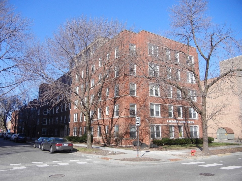 7270 S South Shore Dr in Chicago, IL - Building Photo
