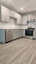7412 Canterbury St, Unit 7412