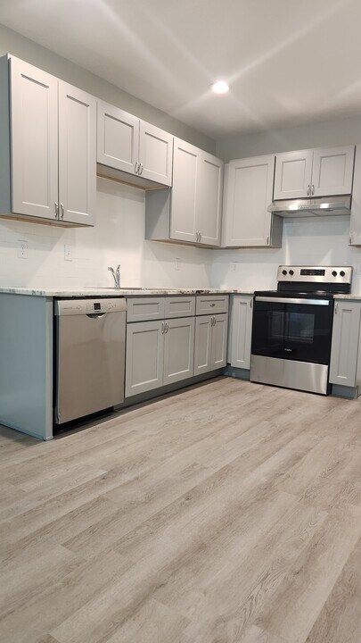 7412 Canterbury St, Unit 7412 in Spring Hill, FL - Building Photo