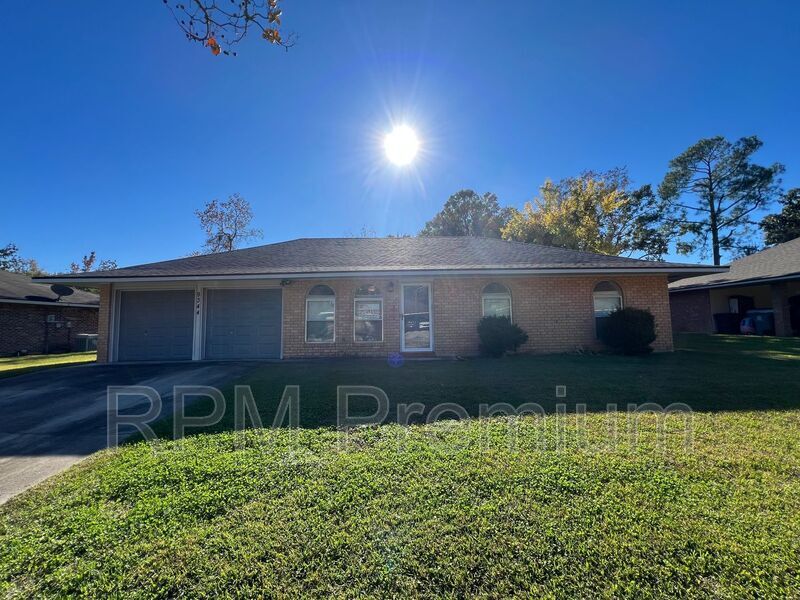 9344 Tasmania Ave in Baton Rouge, LA - Building Photo