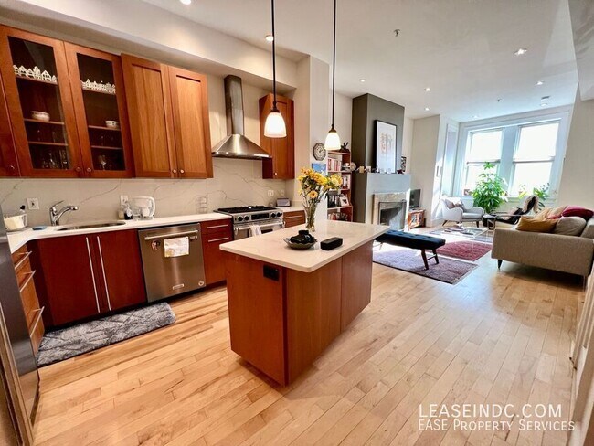 1433 R St NW in Washington, DC - Building Photo - Building Photo