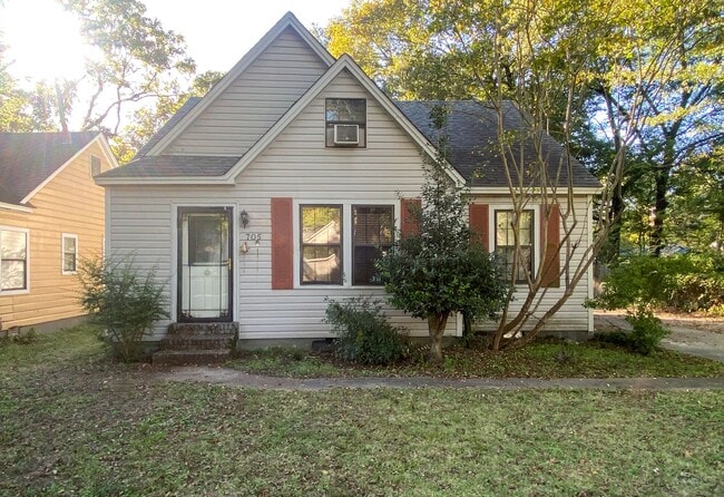 705 S Graham St in Memphis, TN - Foto de edificio - Building Photo