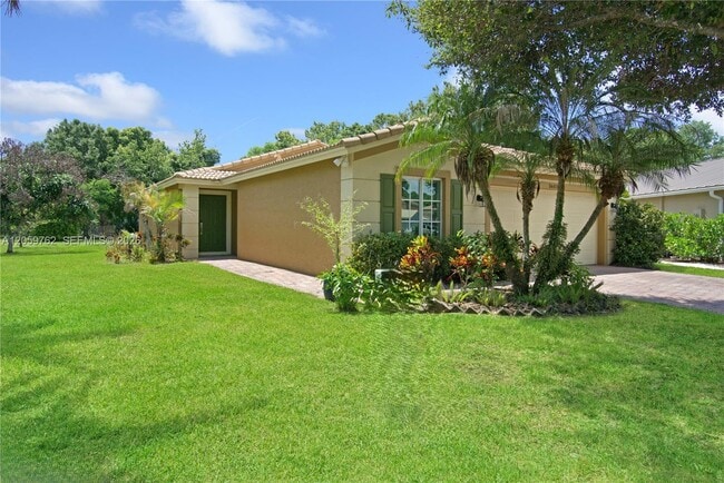 property at 5603 SE Graham Dr