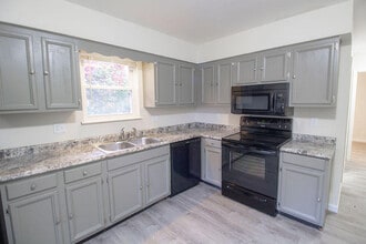 1323 S Roseta Ave in Columbia, MO - Building Photo - Building Photo